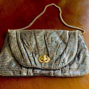 Small hand bag.. great for night out